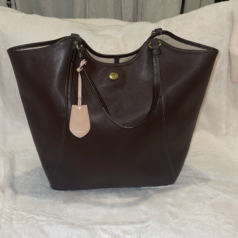 AUTHENTIC COACH PEYTON TOTE